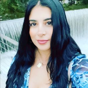 Meet your Posher, Arzeena